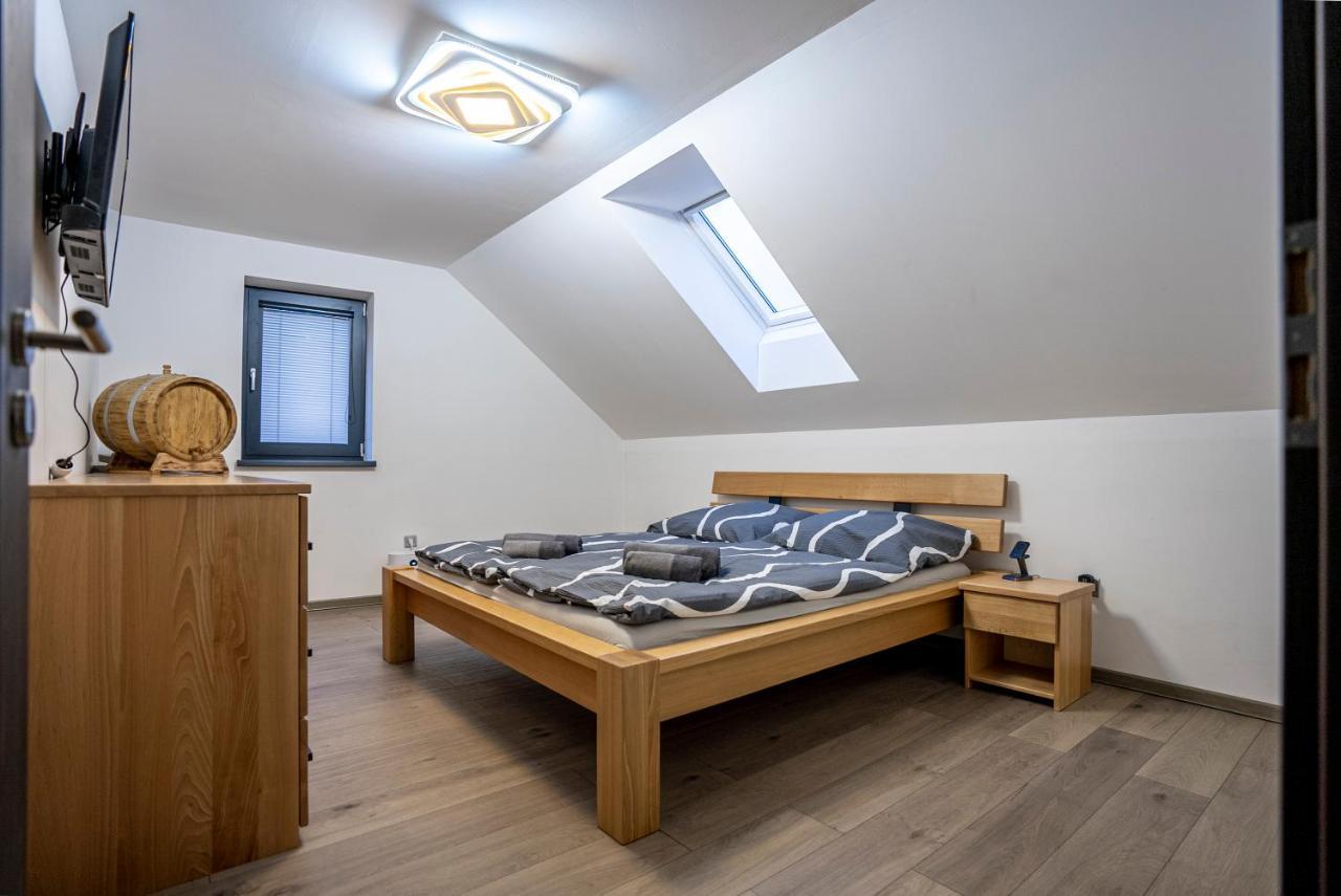 Apartmany V Podzamci นาคอด ภายนอก รูปภาพ